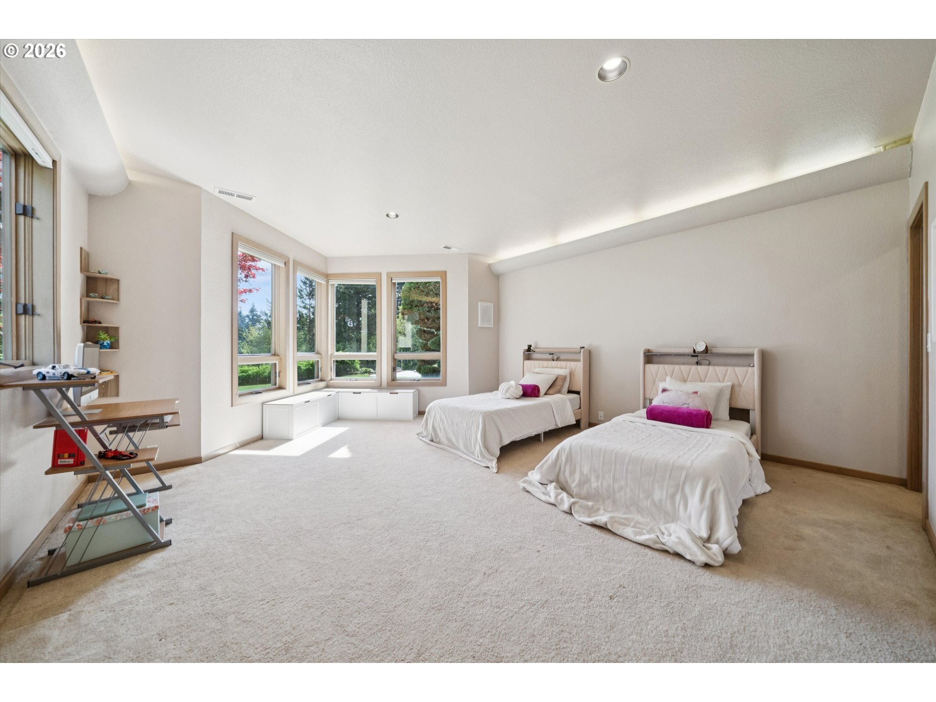 24400 Southwest Valley View Road West Linn, OR 97068 - Photo 31 of 48