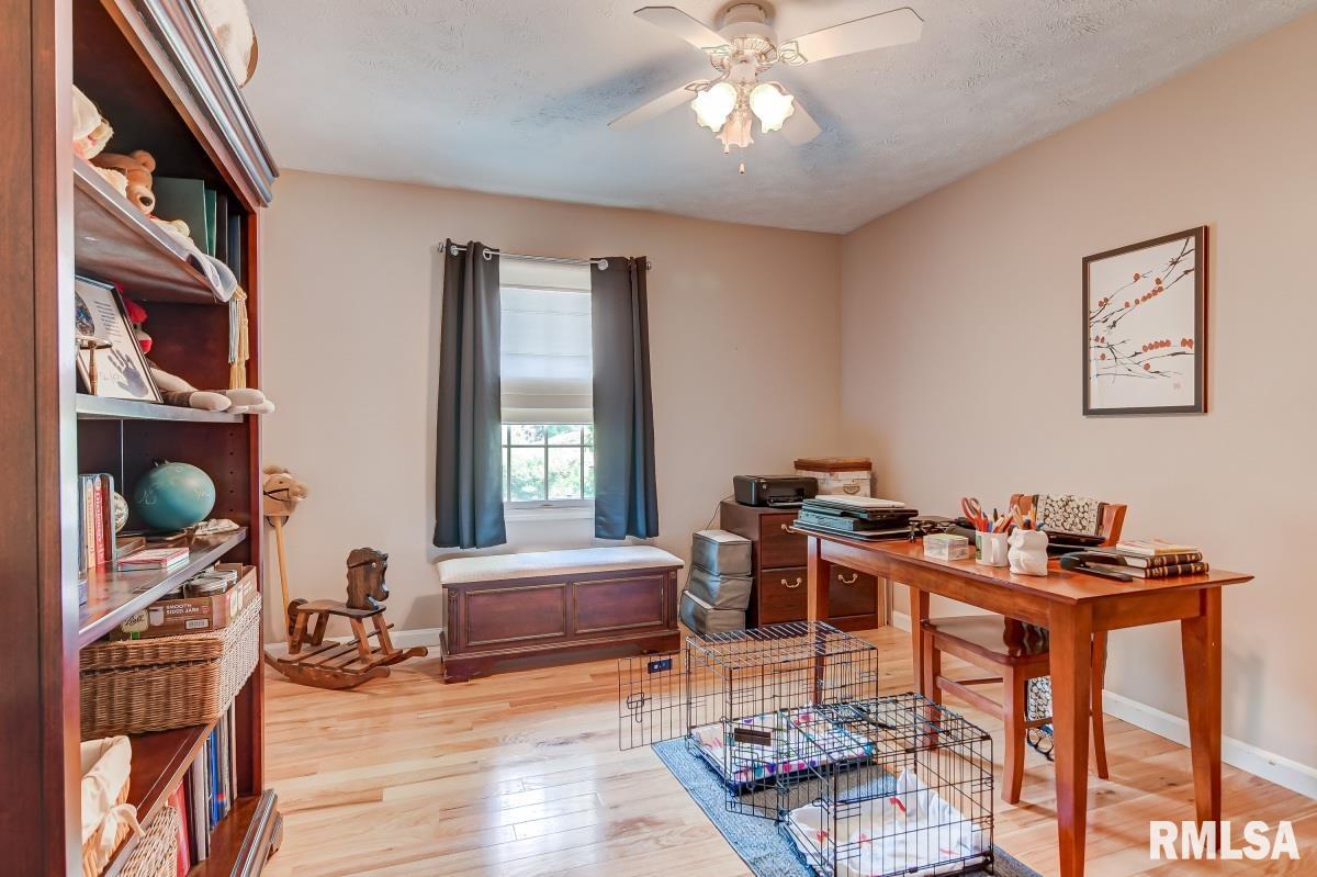 14363 Prairie Trail Athens, IL 62613 - Photo 17 of 35 Gallery Image 17