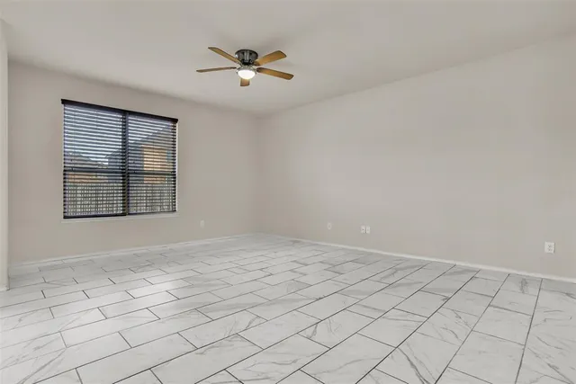 $325,000 | 4244 Leeds Drive, Fort Worth, TX 76036