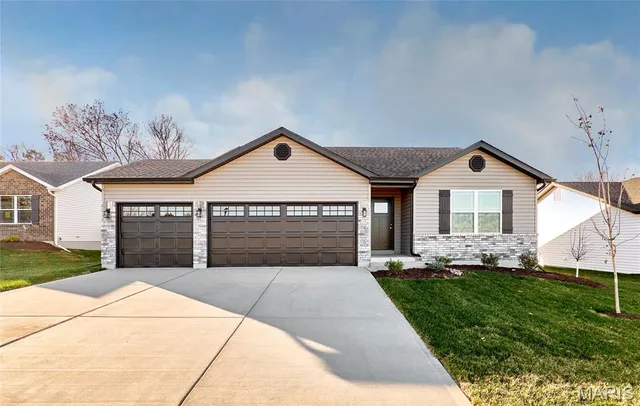 $329,900 | 1163 Marathon Drive, Foristell, MO 63348
