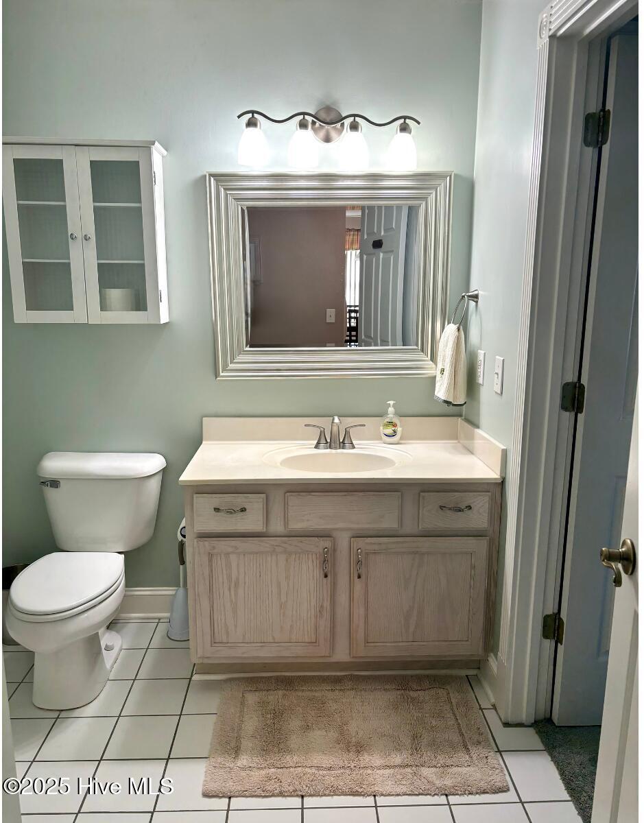 908 Resort Circle, Unit 512 Sunset Beach, NC 28468 - Photo 11 of 33 Primary Bath 1