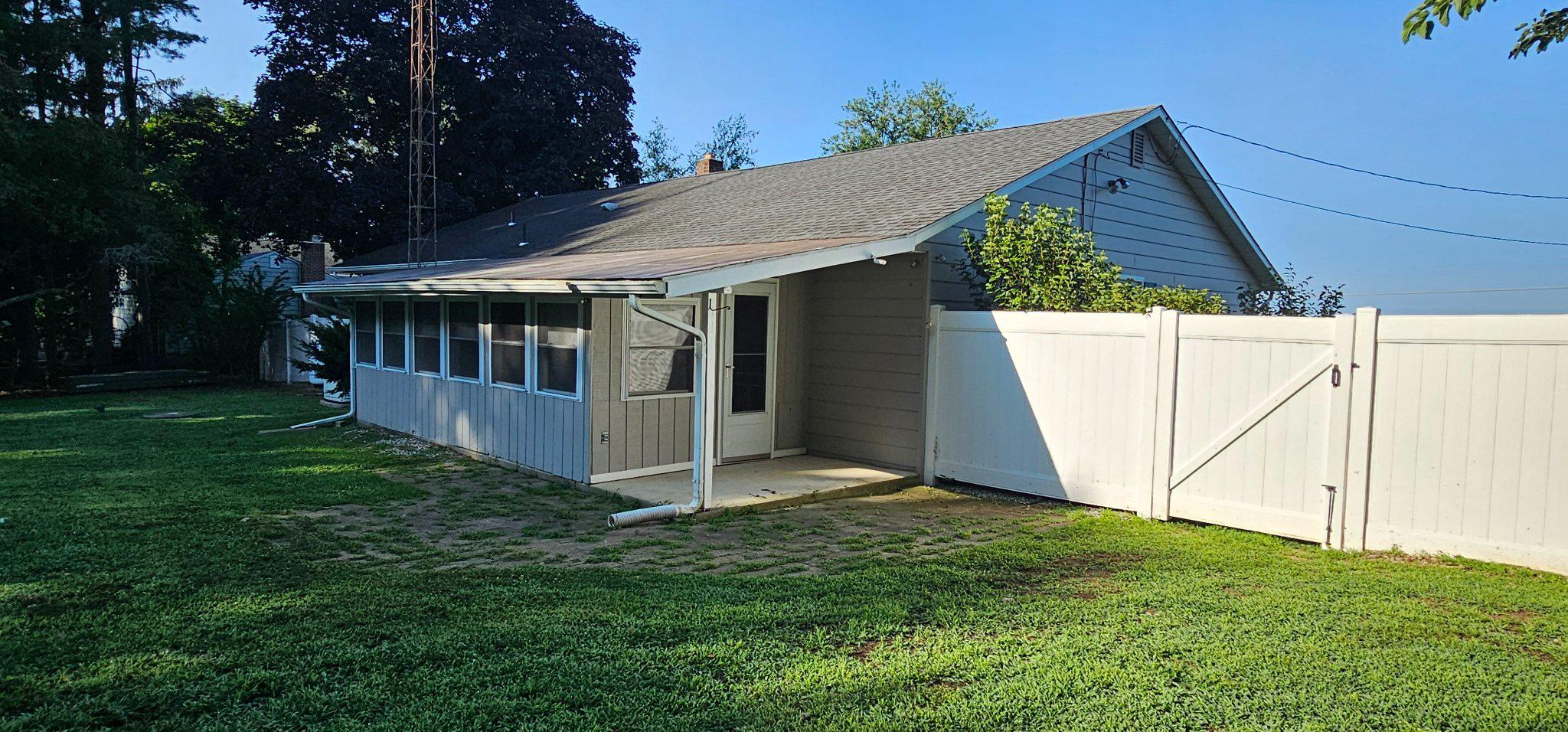 65 Randolph Road Bridgeton, NJ 08302 - Photo 10 of 29 Sunroom