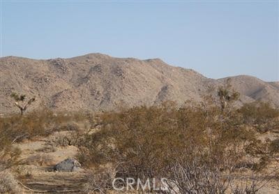 0 Azurite Road Lucerne Valley, CA 92356 - Photo 4 of 6 Facing east overlooking the property