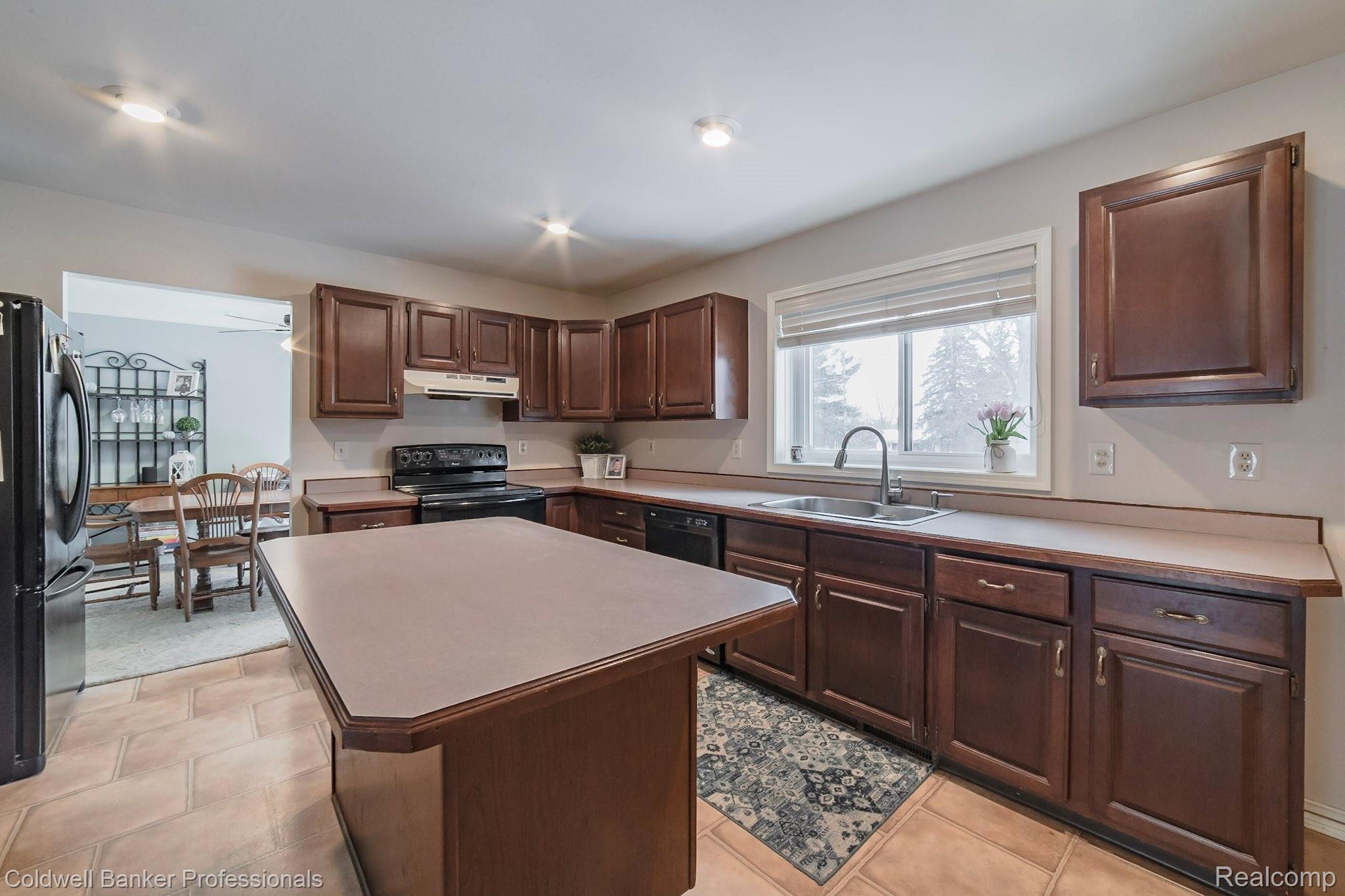 1712 Peppermill Road Lapeer, MI 48446 - Photo 13 of 45 18-DSC_3493.jpg