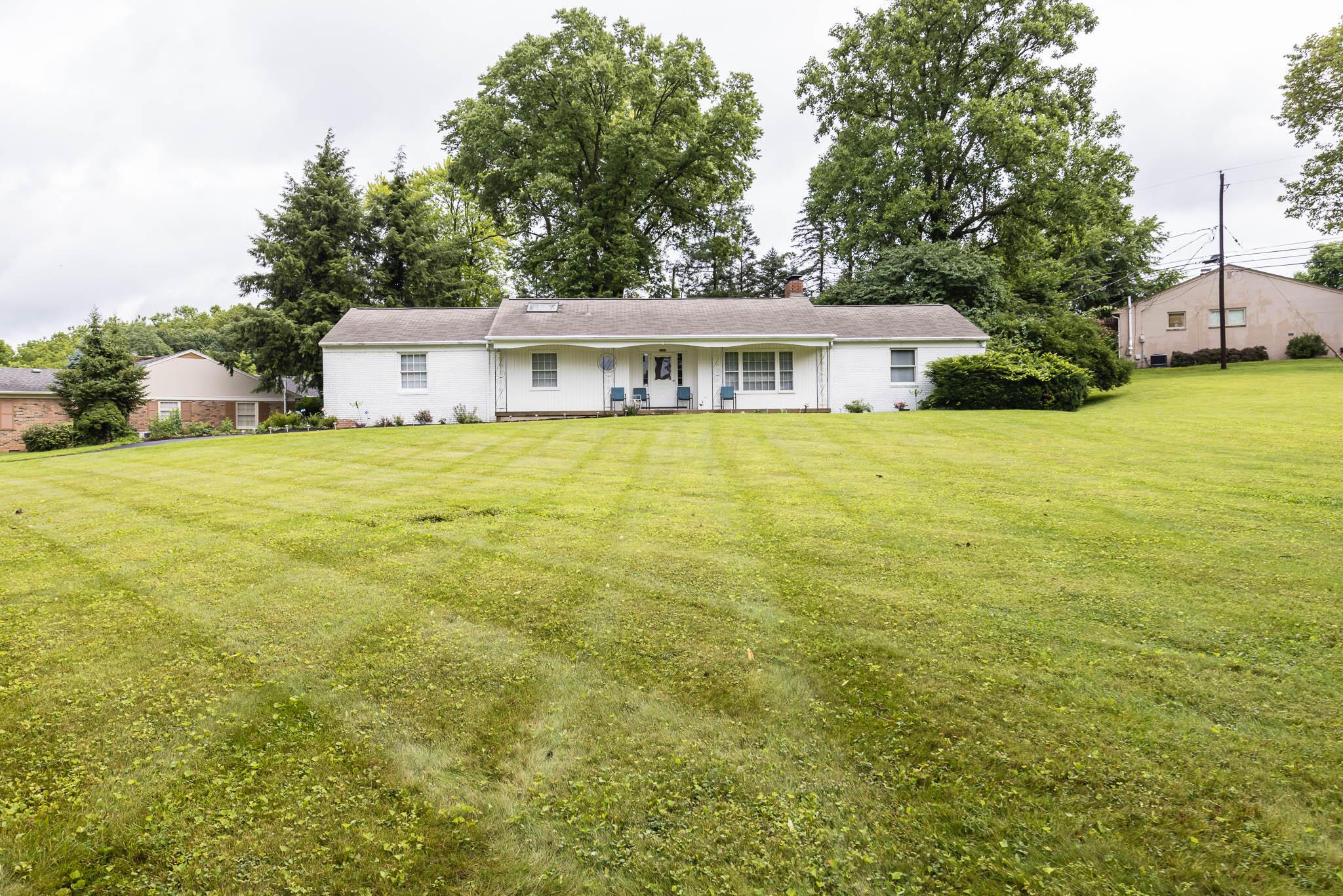 2840 Charing Road Upper Arlington, OH 43221 - Photo 3 of 39 2840 Charing Rd-01