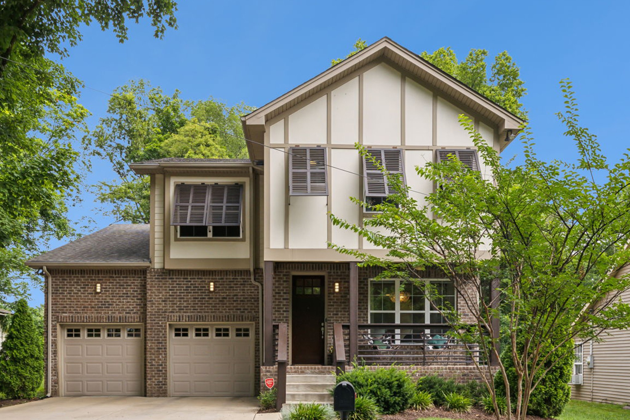 948 Glass Street Franklin, TN 37064 - Photo 1 of 40 front view of a house with a small yard
