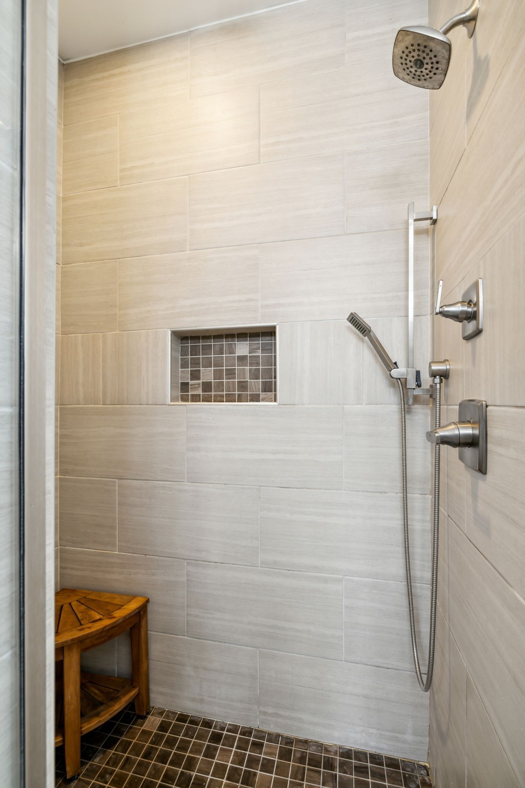 948 Glass Street Franklin, TN 37064 - Photo 18 of 40 a bathroom with a shower