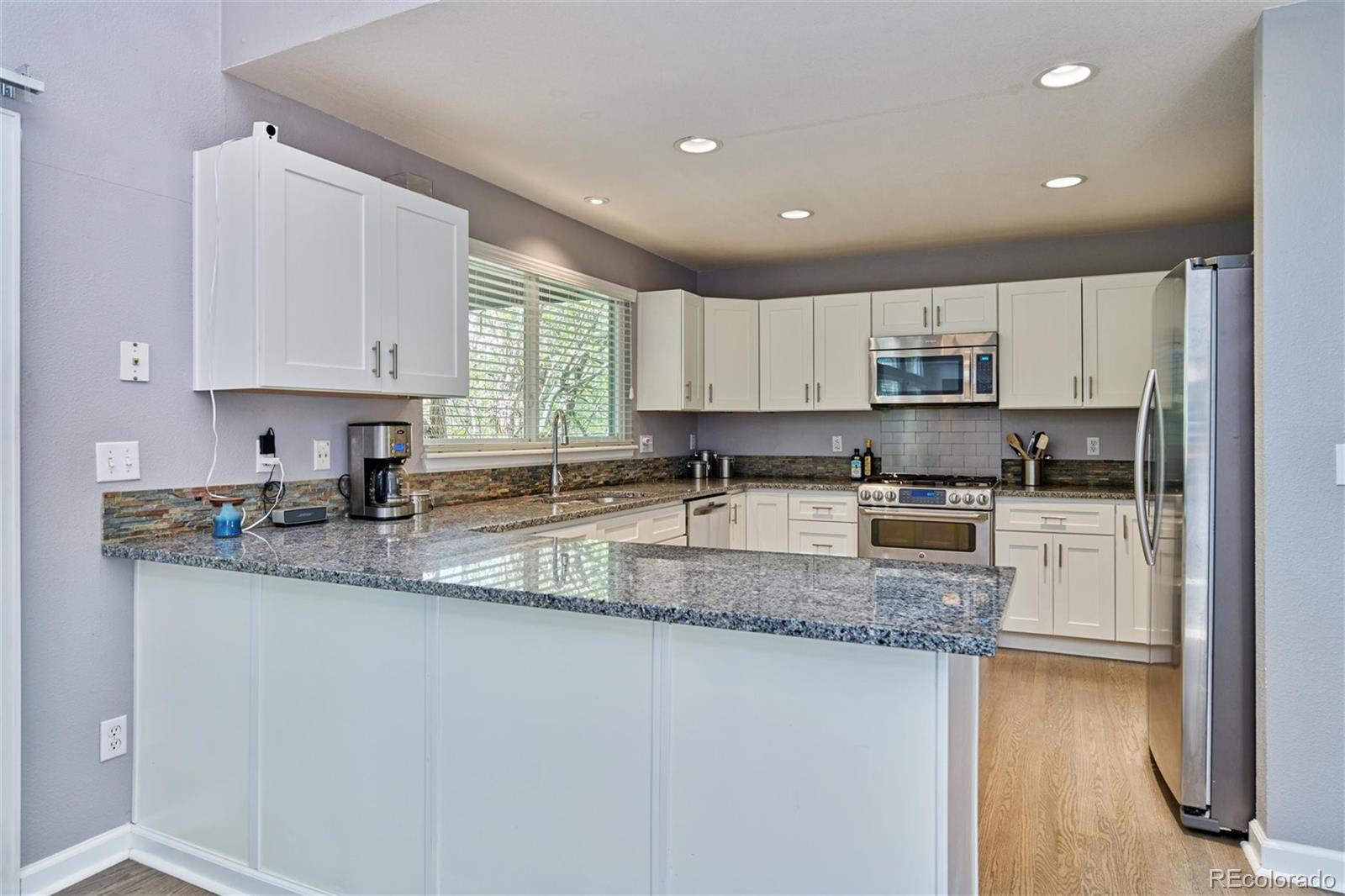 10038 Silver Maple Road Highlands Ranch, CO 80129 - Photo 10 of 40 Gallery Image 10