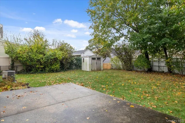 $849,000 | 55 Audrey Avenue, Plainview, NY 11803