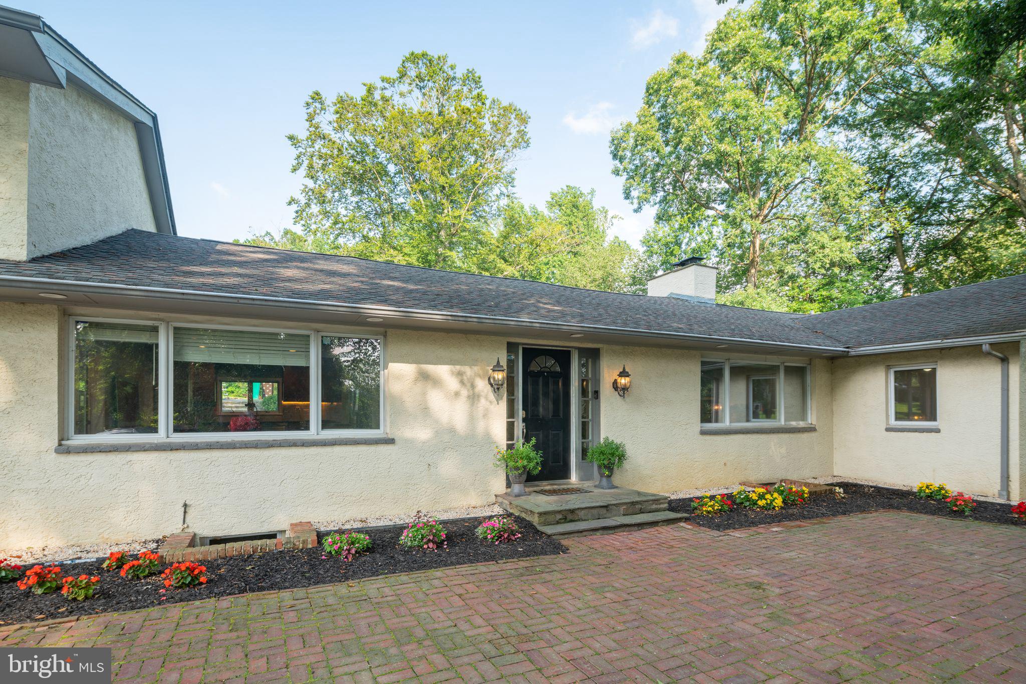 627 Ellis Road Havertown, PA 19083 - Photo 3 of 36 Front Entrance