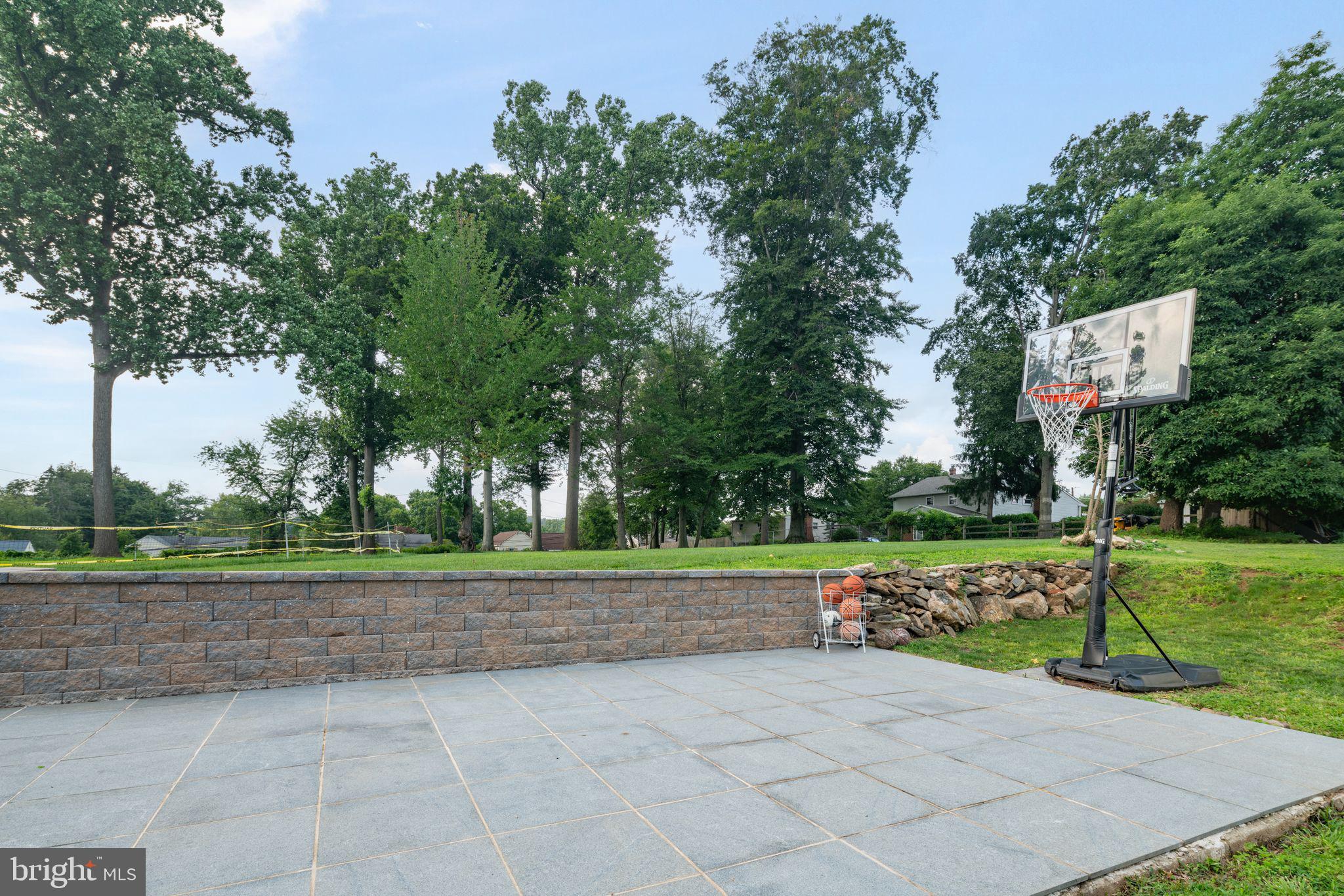 627 Ellis Road Havertown, PA 19083 - Photo 33 of 36 Basketball Court