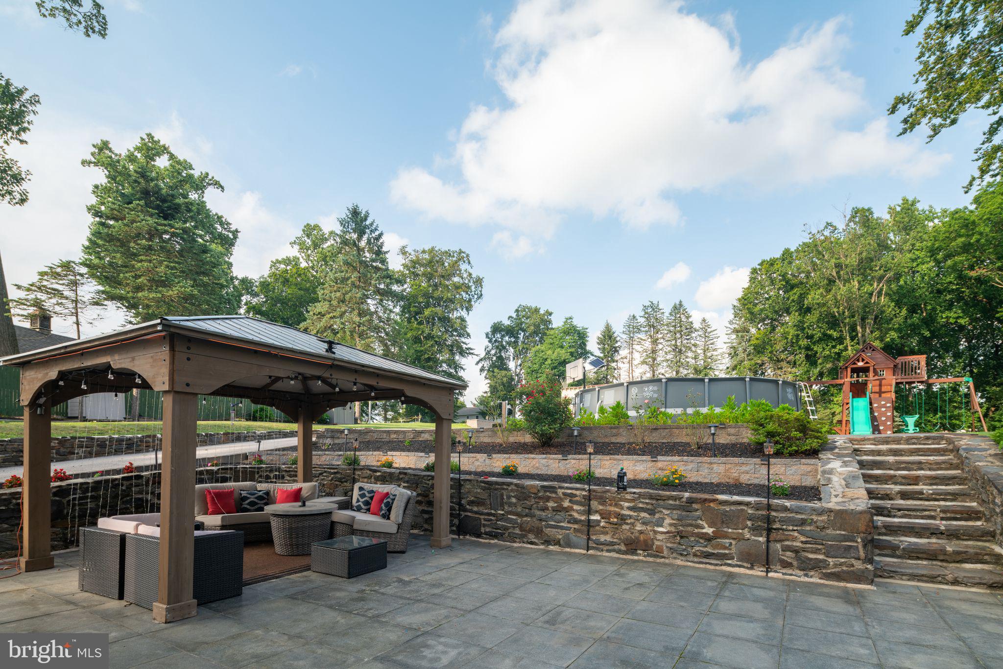 627 Ellis Road Havertown, PA 19083 - Photo 4 of 36 Rear Patio