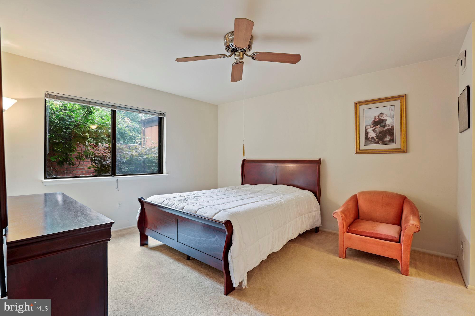 9032 Arlington Boulevard Fairfax, VA 22031 - Photo 15 of 30