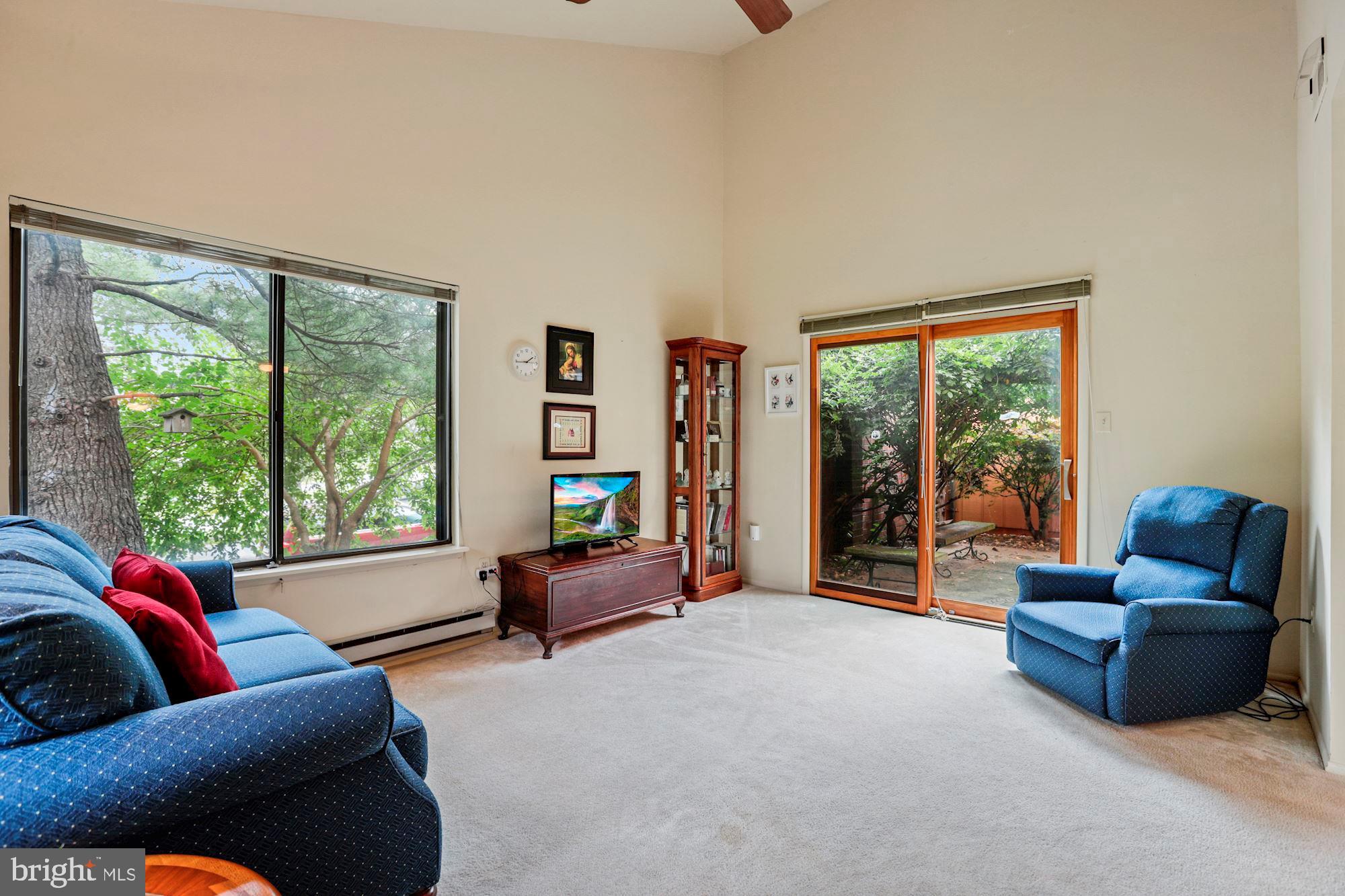 9032 Arlington Boulevard Fairfax, VA 22031 - Photo 3 of 30