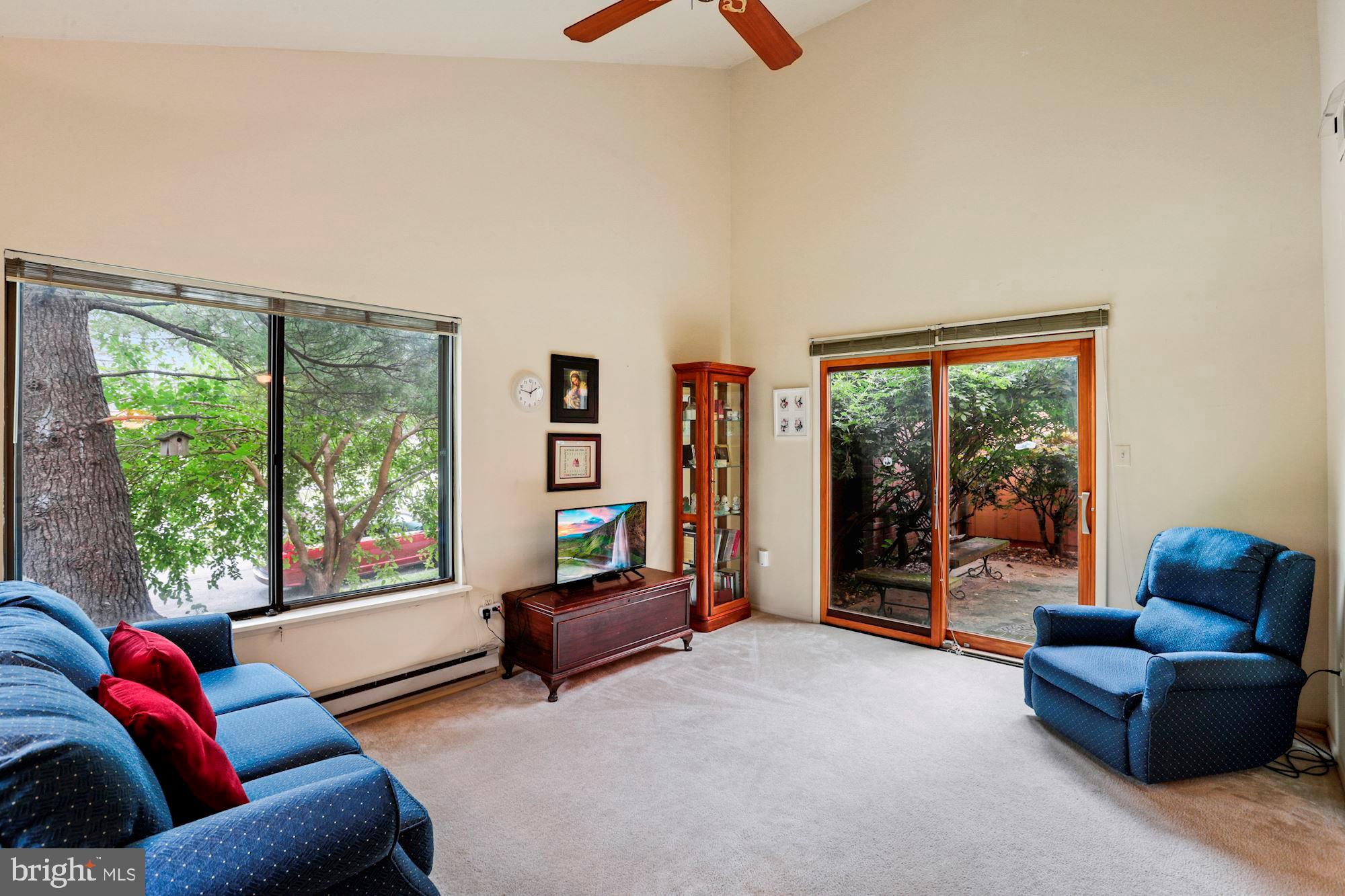 9032 Arlington Boulevard Fairfax, VA 22031 - Photo 5 of 30