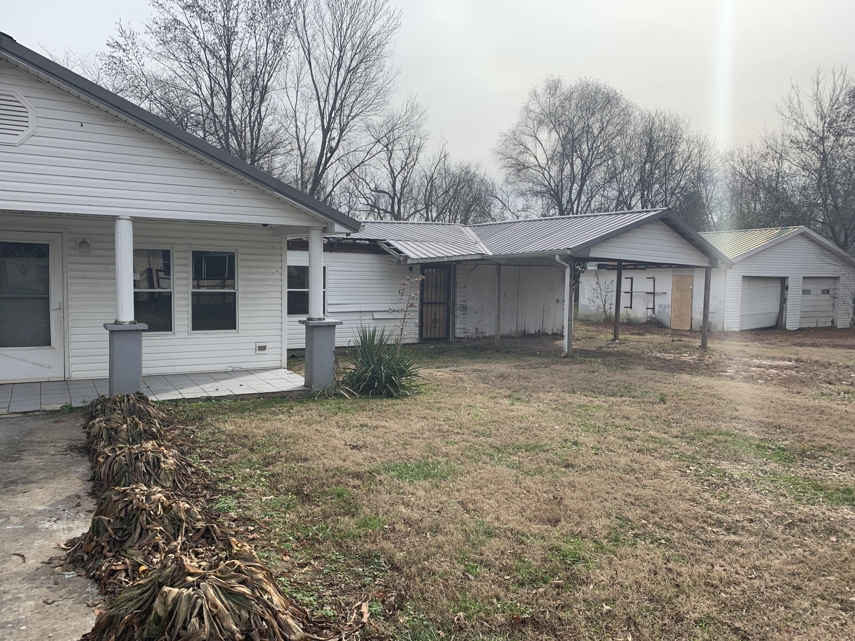 156 Short Street Spring City, TN 37381 - Photo 2 of 7 IMG_0296