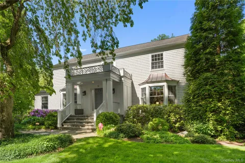 $3,295,000 | 12 Kolbert Drive, Scarsdale, NY 10583