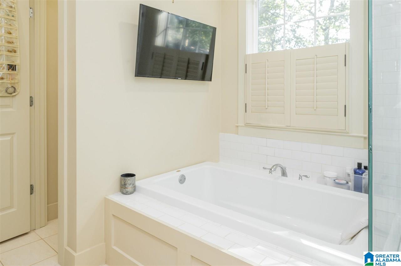 1007 Irving Road Birmingham, AL 35209 - Photo 26 of 44