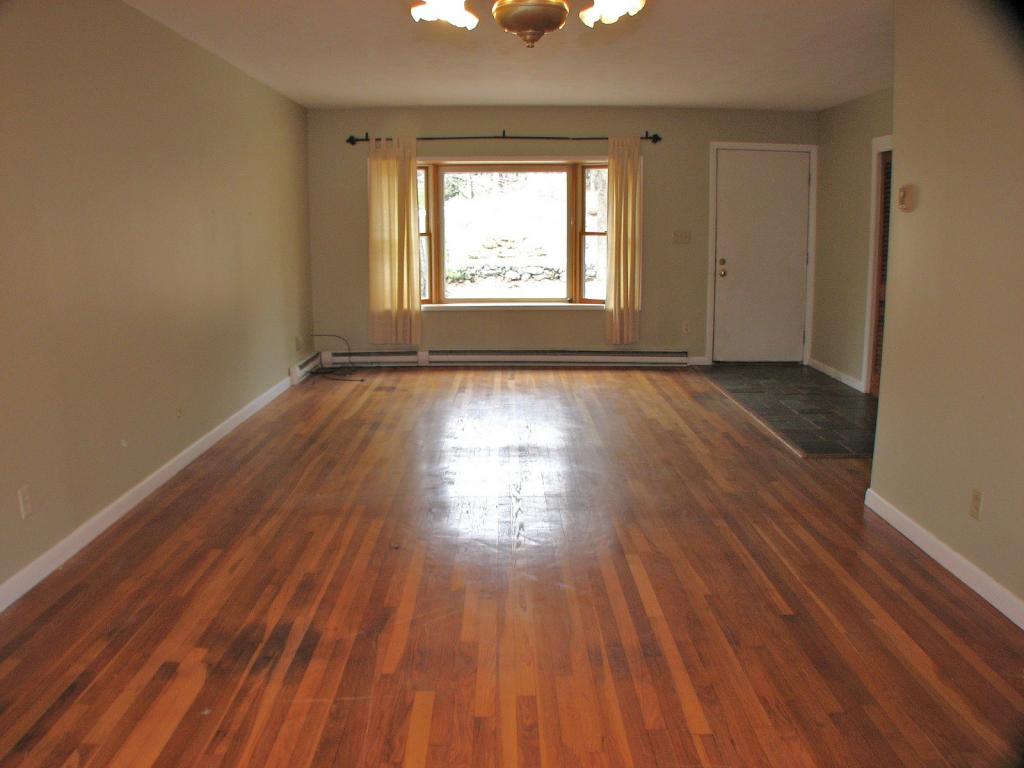 42 Piscataqua Road Dover, NH 03820 - Photo 3 of 19