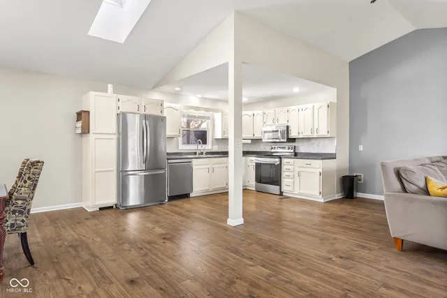 $399,900 | 3277 Muriel Place, Columbus, IN 47203