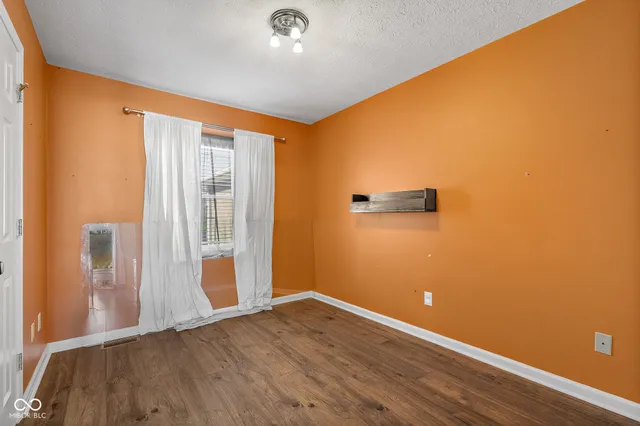 $399,900 | 3277 Muriel Place, Columbus, IN 47203