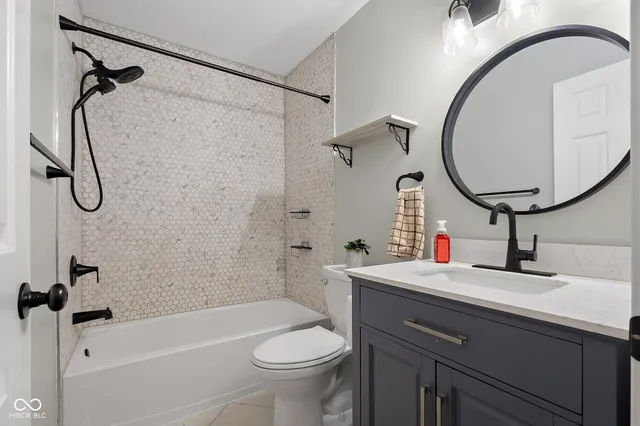 $399,900 | 3277 Muriel Place, Columbus, IN 47203