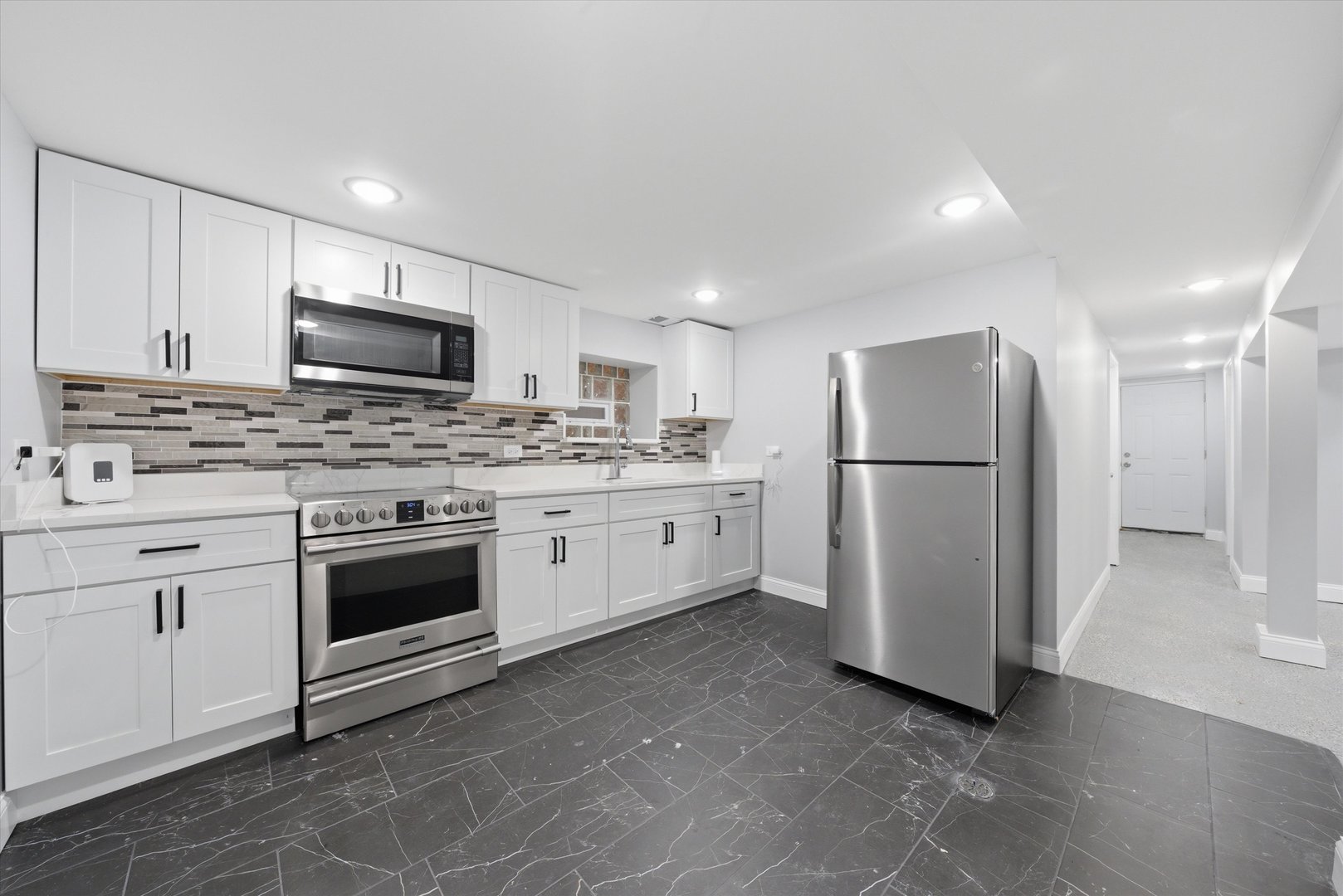 7152 South Racine Avenue Chicago, IL 60636 - Photo 8 of 51