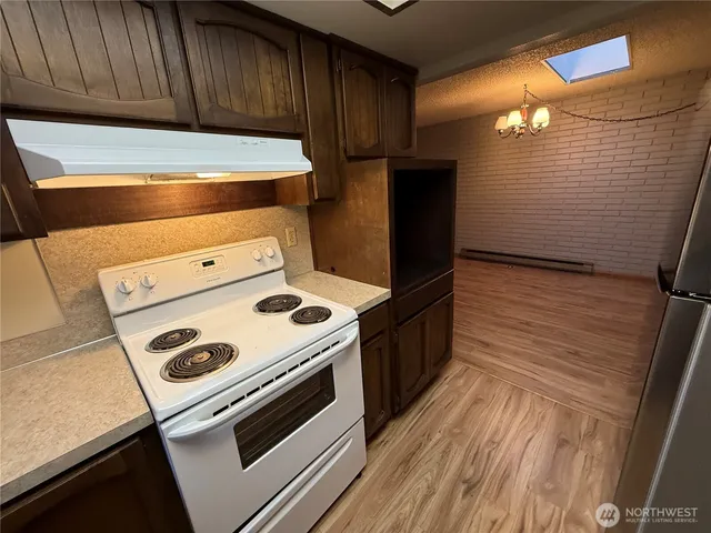 $1,950 | 2209 Colby Avenue, Unit 2, Everett, WA 98201