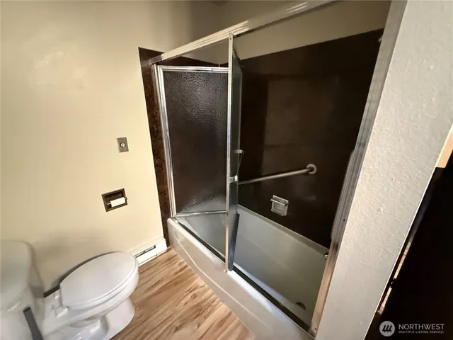 $1,950 | 2209 Colby Avenue, Unit 2, Everett, WA 98201