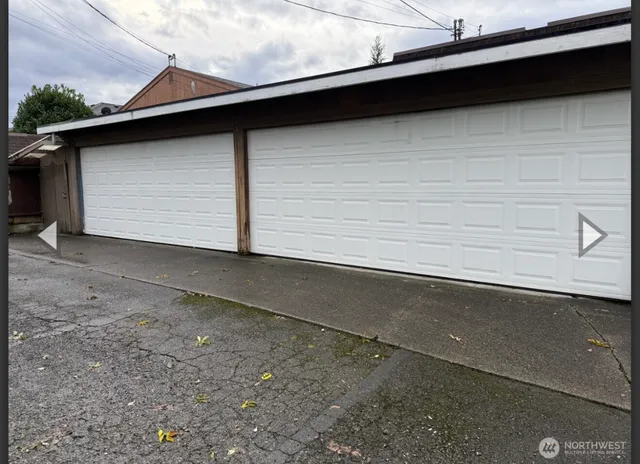 $1,950 | 2209 Colby Avenue, Unit 2, Everett, WA 98201