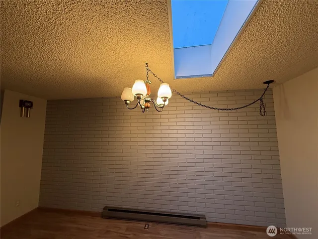 $1,950 | 2209 Colby Avenue, Unit 2, Everett, WA 98201