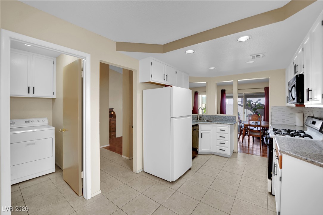 1408 Bareback Court Henderson, NV 89014 - Photo 12 of 24