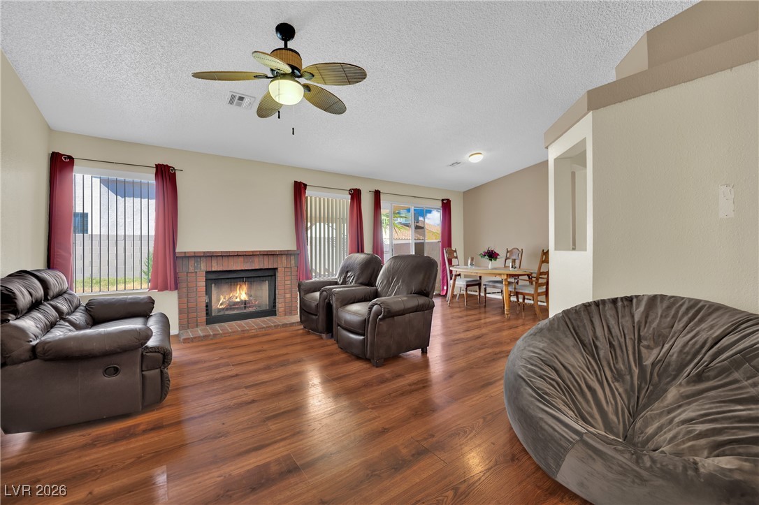 1408 Bareback Court Henderson, NV 89014 - Photo 5 of 24