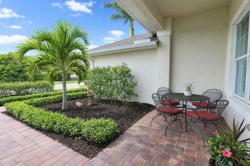 570 Gossamer Wing Way Sebastian, FL 32958 - Photo 5 of 36 a view of yard with seating area