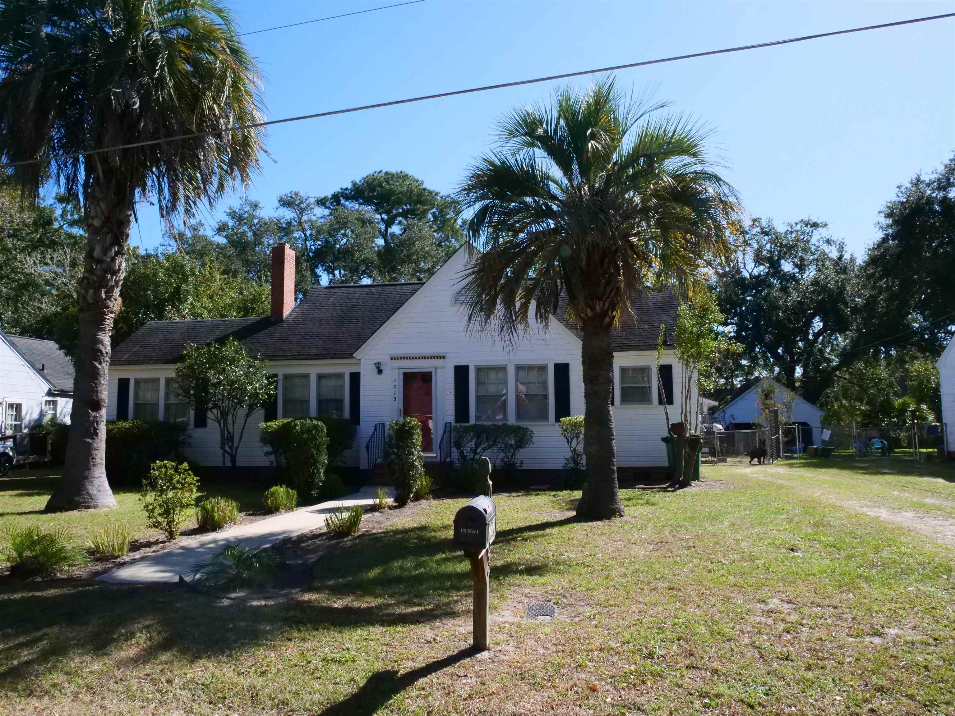 1713 Oak Street Georgetown, SC 29440 - Photo 1 of 34