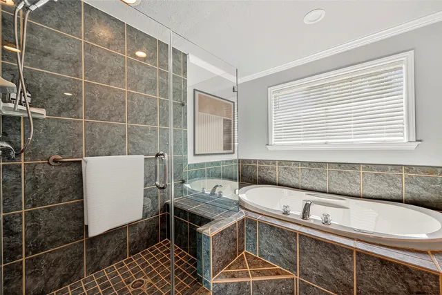 $1,825 | 115 12th Street, San Leon, TX 77539