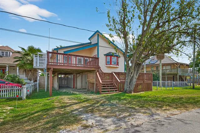 $1,825 | 115 12th Street, San Leon, TX 77539