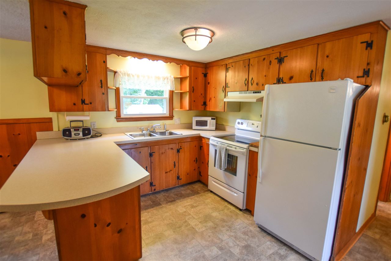 89 Eastman Road Laconia, NH 03246 - Photo 8 of 38