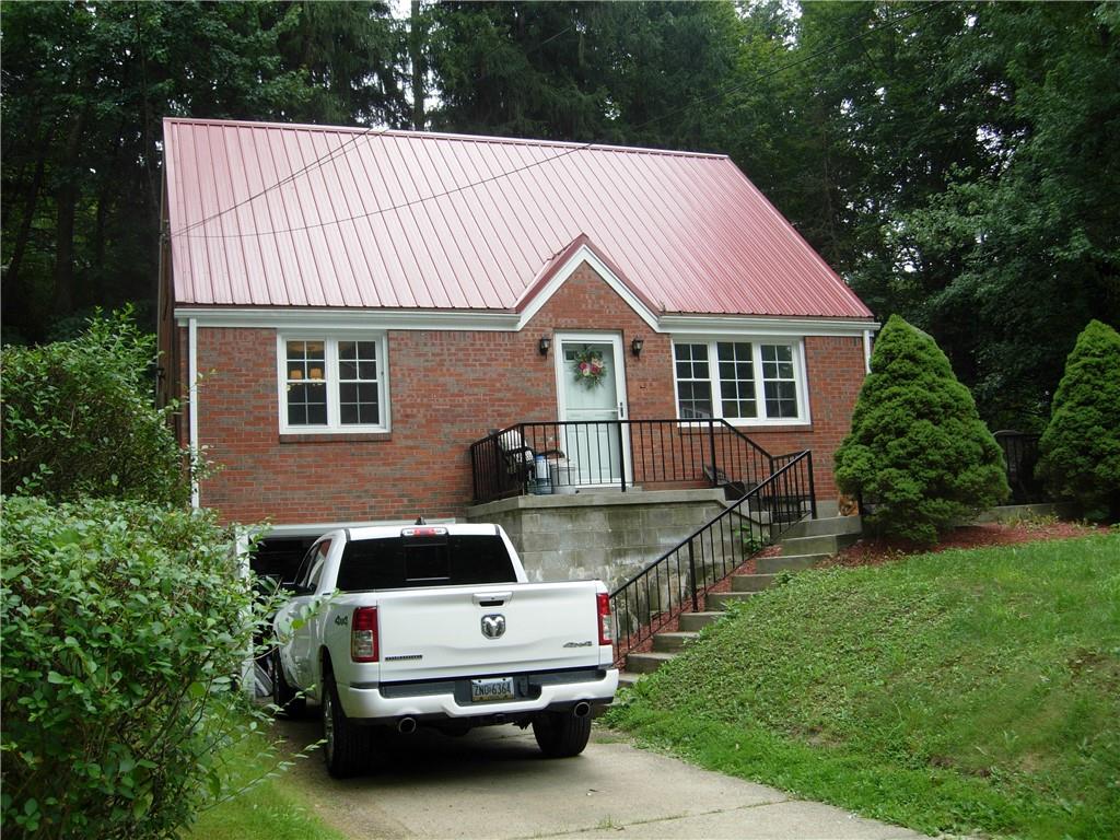 6028 Poketa Road Verona, PA 15147 - Photo 2 of 20