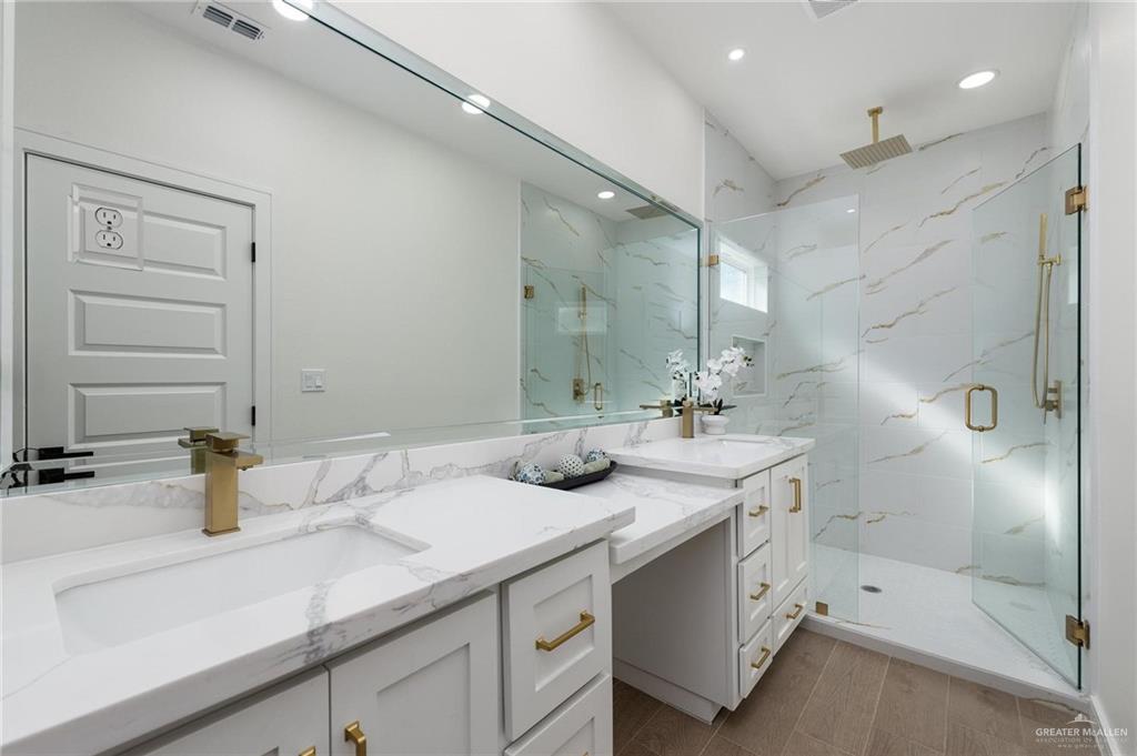 2201 Cardinal Drive Weslaco, TX 78599 - Photo 14 of 18