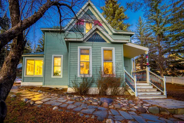$799,995 | 302 Lewis Street, Pagosa Springs, CO 81147