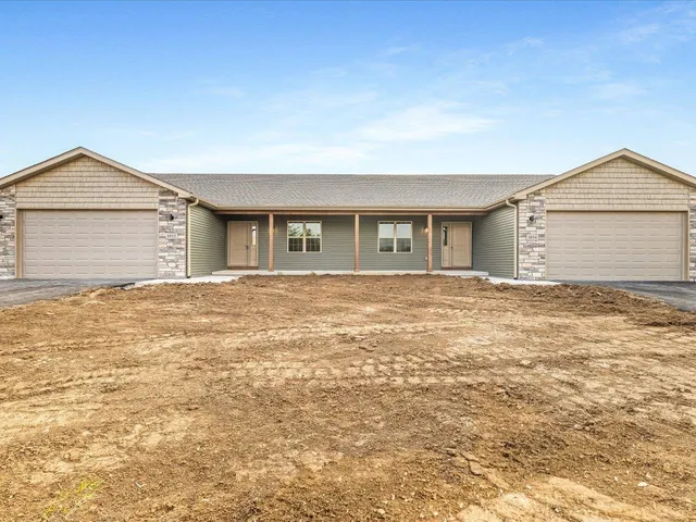 $315,000 | 1054 Tebala Boulevard, Rockford, IL 61108