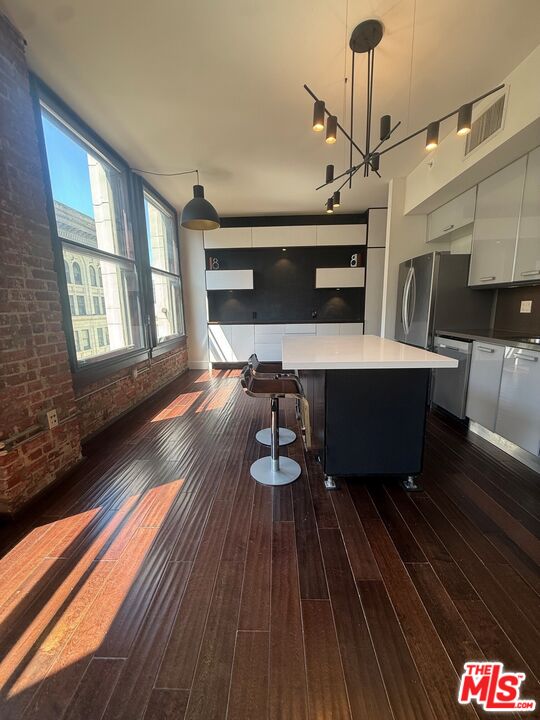 460 South Spring Street, Unit 1011 Los Angeles, CA 90013 - Photo 4 of 36 Gallery Image 4