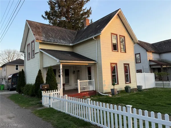 $109,900 | 434 East 4th Street, Dover, OH 44622