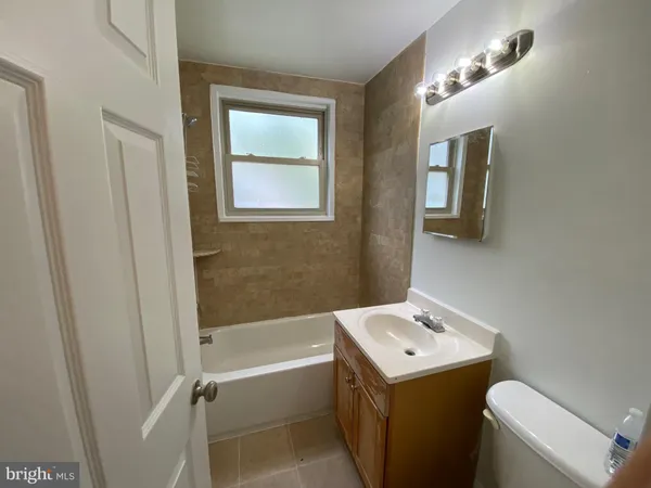 $1,550 | 2838 Hartford Street Southeast, Unit 304, Washington, DC 20020