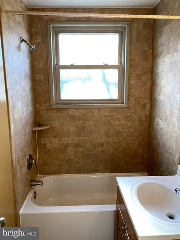 $1,550 | 2838 Hartford Street Southeast, Unit 304, Washington, DC 20020