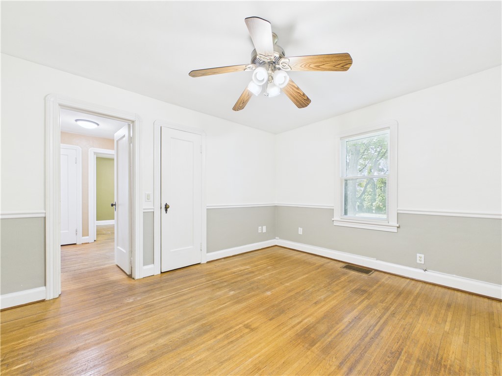 79 Ridgewood Drive Irondequoit, NY 14622 - Photo 16 of 50 1st Fl Bedroom