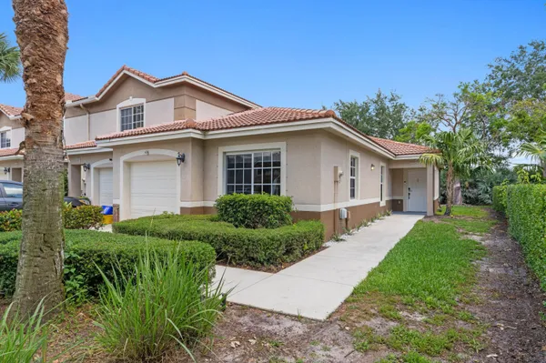 $2,995 | 6685 Old Farm Trail, Boynton Beach, FL 33437