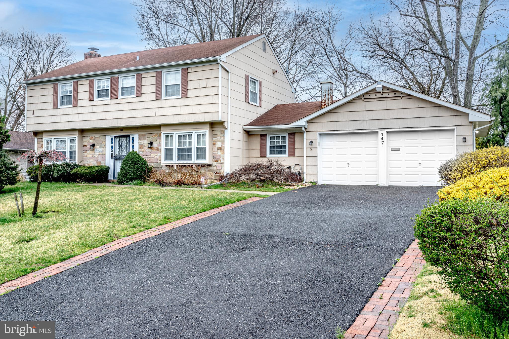 147 Country Club Road Willingboro, NJ 08046 - Photo 1 of 31 Gallery Image 1