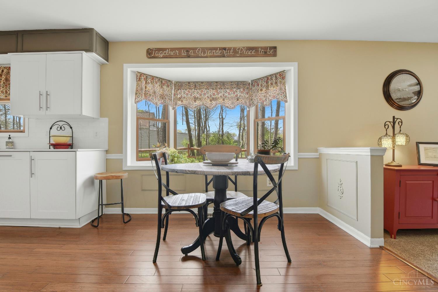 4374 Boomer Road Cincinnati, OH 45247 - Photo 14 of 49
